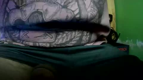 Snapshot of ifanta chatting on 12-14-25, 04:23 Nicolas online show from 12-14-25, 04:23