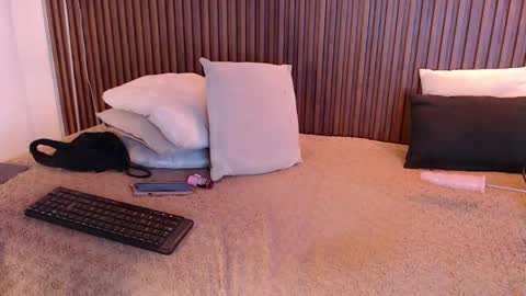 Snapshot of ifis_tiresia1 chatting on 03-18-26, 09:51 ifis online show from 03-18-26, 09:51