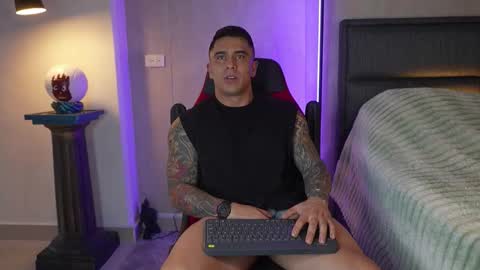 Snapshot of igor_scott chatting on 10-29-25, 08:54 Igor scott online show from 10-29-25, 08:54