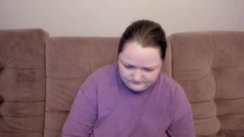 Snapshot of ihaveasecret_ chatting on 06-19-26, 04:28 Alice online show from 06-19-26, 04:28