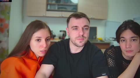 Julia and Mira online show from 01-15-25, 02:35