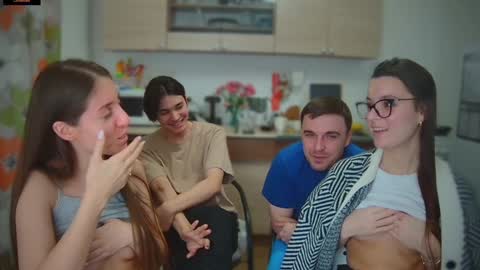 Julia and Mira online show from 02-04-25, 04:39