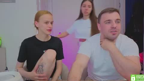 Julia and Mira online show from 06-19-26, 12:31