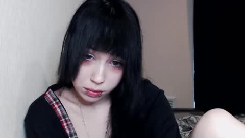 iiiiiiis online show from 10-14-25, 08:26