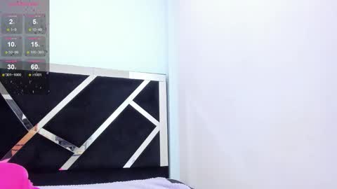 Isabella online show from 12-17-25, 02:01