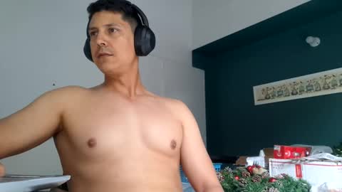 Snapshot of ijustjerk chatting on 09-17-25, 12:18 ijustjerk online show from 09-17-25, 12:18