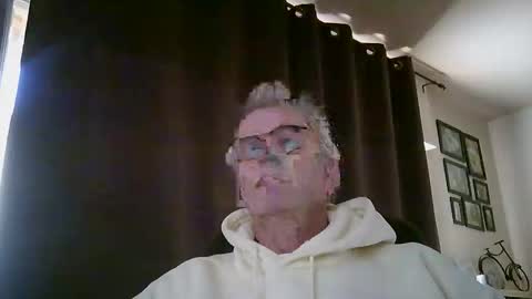 Snapshot of ikwiljeneuken123 chatting on 01-06-26, 08:29 ikwiljeneuken123 online show from 01-06-26, 08:29