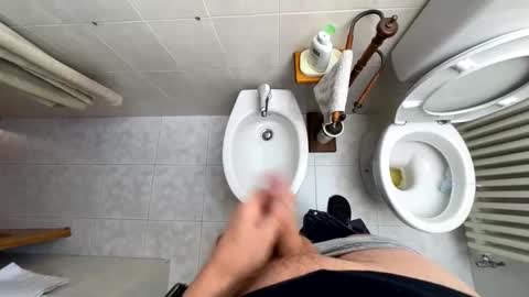 Snapshot of ilconte81 chatting on 01-29-25, 02:42 ilconte81 online show from 01-29-25, 02:42