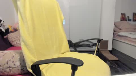 Bamby online show from 12-14-24, 09:35