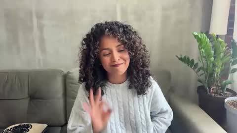 Snapshot of illaroom chatting on 12-10-24, 07:22 Kloe online show from 12-10-24, 07:22