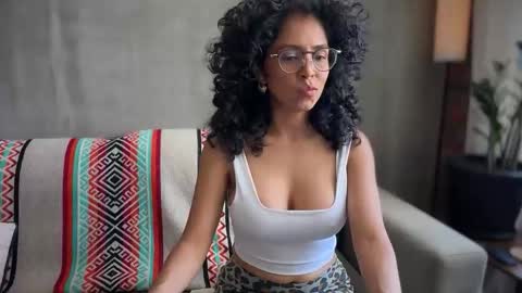 Kloe online show from 05-15-26, 06:04