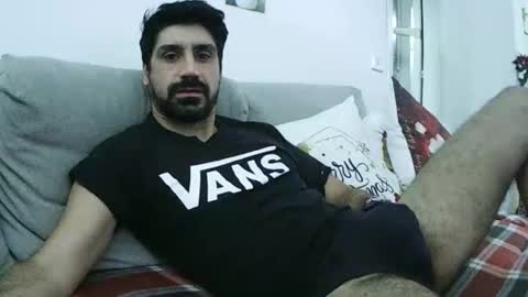 Snapshot of ilmangj90 chatting on 12-17-25, 09:04 ilmangj90 online show from 12-17-25, 09:04