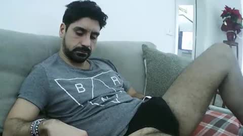 Snapshot of ilmangj90 chatting on 01-12-26, 10:20 ilmangj90 online show from 01-12-26, 10:20