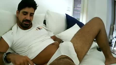 ilmangj90 online show from 07-11-26, 07:33