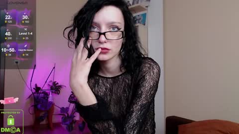 Snapshot of ilon_rey chatting on 12-14-24, 12:33 ilon online show from 12-14-24, 12:33