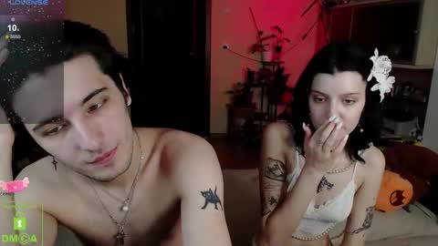 Snapshot of ilon_rey chatting on 02-15-25, 02:37 ilon online show from 02-15-25, 02:37