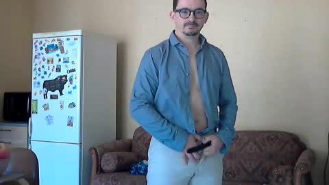 ilovecuteguy79 online show from 06-10-26, 05:28