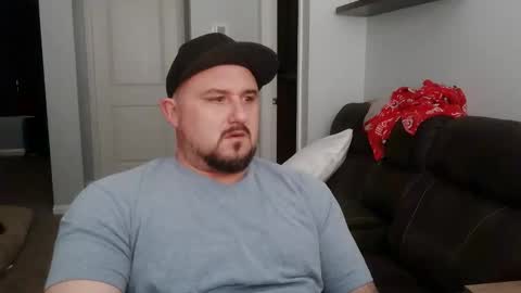 Snapshot of ilovedaddy19993433 chatting on 02-10-26, 04:44 Letsgogetit online show from 02-10-26, 04:44