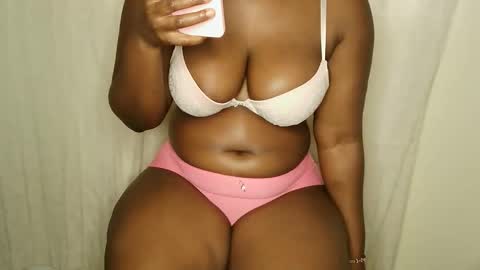 Snapshot of im7740 chatting on 02-07-26, 11:47 im7740 online show from 02-07-26, 11:47