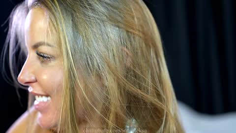 Aleksa online show from 12-31-24, 02:58