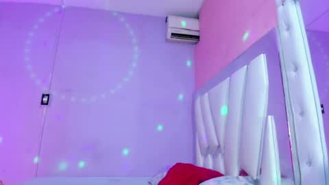 im_brittany_333 online show from 07-04-26, 11:22
