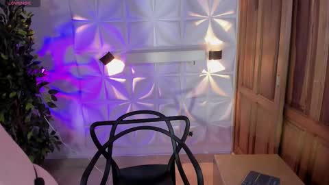 criss online show from 10-31-25, 03:40