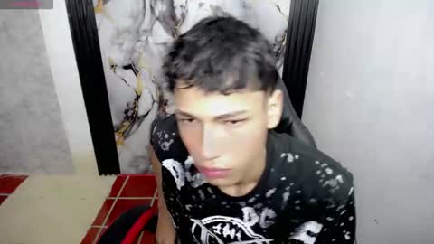 Snapshot of im_david01 chatting on 12-03-25, 01:09 im_david01 online show from 12-03-25, 01:09