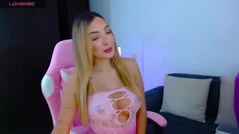 Snapshot of im_grecia chatting on 02-02-26, 10:08 Grecia online show from 02-02-26, 10:08