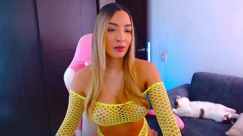 Snapshot of im_grecia chatting on 03-13-26, 01:18 Grecia online show from 03-13-26, 01:18