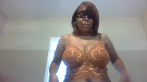 Snapshot of im_laa30z chatting on 05-31-26, 12:34 weet exy Cougar online show from 05-31-26, 12:34