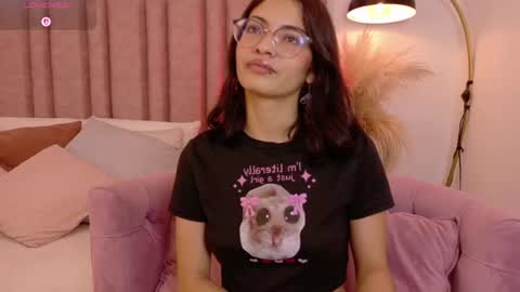 Lilyy  online show from 06-25-26, 01:48