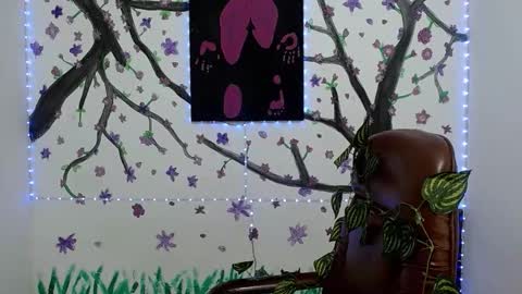 Snapshot of im_may chatting on 02-16-26, 07:43 IM May online show from 02-16-26, 07:43