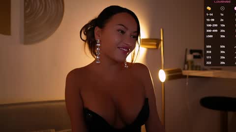 Snapshot of im_milla chatting on 05-25-26, 06:47 Milla online show from 05-25-26, 06:47