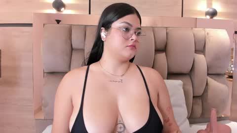 im mou  online show from 04-21-26, 12:55