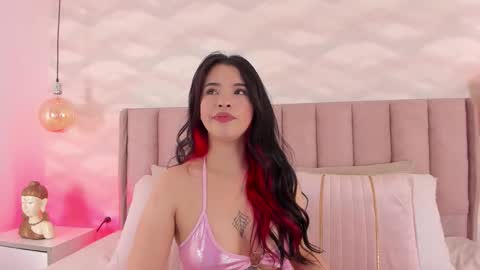 Nika online show from 10-28-25, 05:11