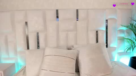Nika online show from 04-28-26, 01:27