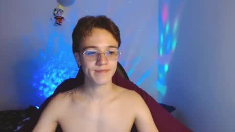 Snapshot of im_oliverpark chatting on 03-10-25, 01:34 Oliver P online show from 03-10-25, 01:34
