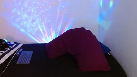 Snapshot of im_oliverpark chatting on 03-12-25, 12:42 Oliver P online show from 03-12-25, 12:42
