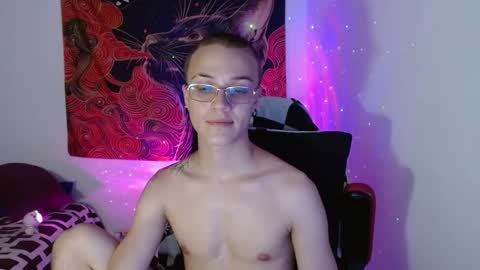 Snapshot of im_oliverpark chatting on 10-05-25, 11:02 Oliver P online show from 10-05-25, 11:02