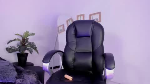 Snapshot of im_ralff chatting on 02-26-26, 08:30 RALF online show from 02-26-26, 08:30