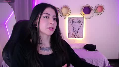 Snapshot of im_rosse_ chatting on 11-26-25, 06:42 Jade Rosse online show from 11-26-25, 06:42