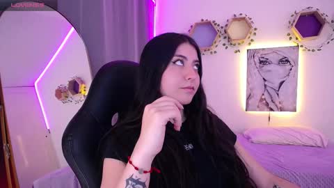 Snapshot of im_rosse_ chatting on 11-27-25, 07:49 Jade Rosse online show from 11-27-25, 07:49