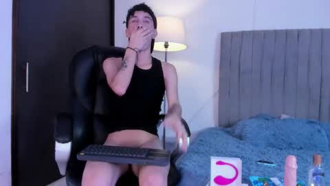 Snapshot of im_thomass chatting on 02-07-26, 02:10 thomas online show from 02-07-26, 02:10