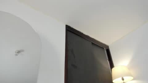 Snapshot of im_thomass chatting on 03-01-26, 01:35 thomas online show from 03-01-26, 01:35