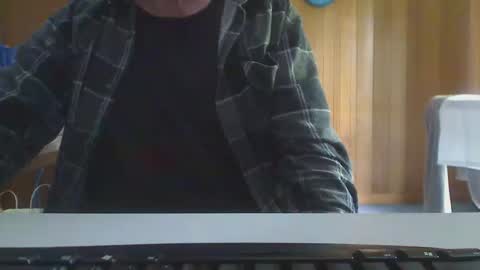 Snapshot of imaussiechris chatting on 04-10-26, 04:06 Aussie Guy online show from 04-10-26, 04:06