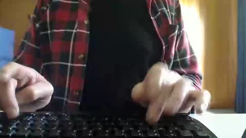 Snapshot of imaussiechris chatting on 05-25-26, 11:55 Aussie Guy online show from 05-25-26, 11:55