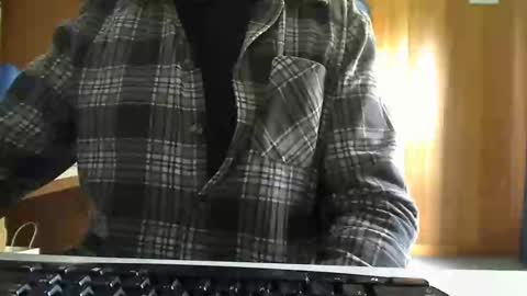 Snapshot of imaussiechris chatting on 05-27-26, 11:35 Aussie Guy online show from 05-27-26, 11:35