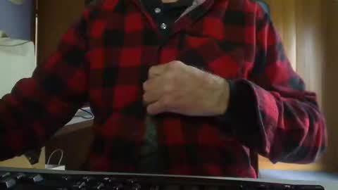 Snapshot of imaussiechris chatting on 06-01-26, 12:01 Aussie Guy online show from 06-01-26, 12:01