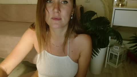 Carrie online show from 04-14-26, 04:24