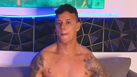 Snapshot of imconor chatting on 02-11-25, 01:20 imconor online show from 02-11-25, 01:20